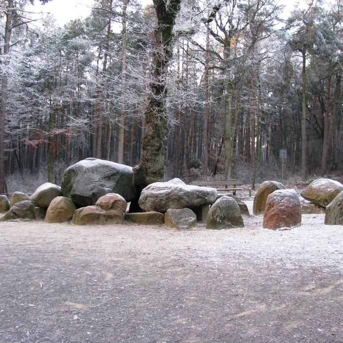 Fotografie der Düwelsteene, 2007. (vergrößerte Bildansicht wird geöffnet)