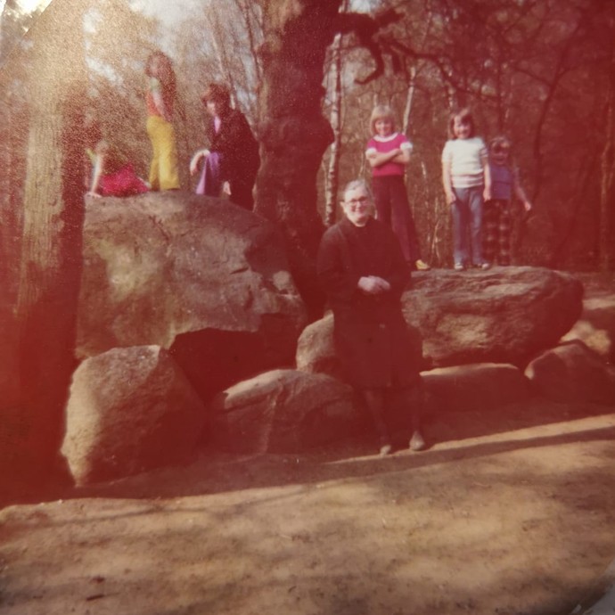 Fotografie der Düwelsteene, 1977. (vergrößerte Bildansicht wird geöffnet)