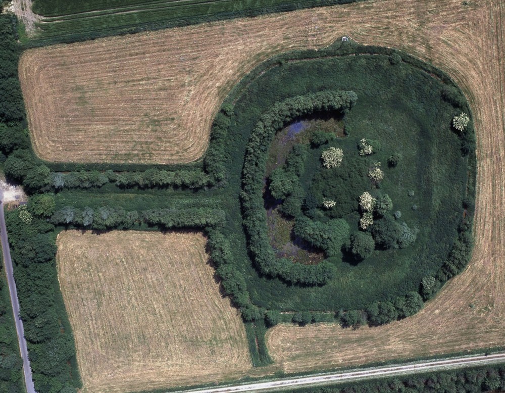 Luftbild der Barenborg von 1997 (WMfA/J.-S. Kühlborn).