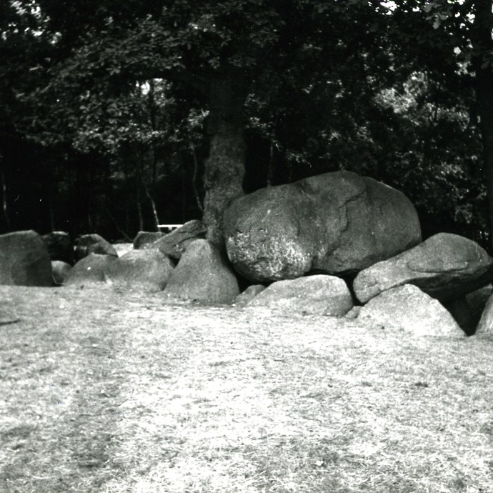 Fotografie der Düwelsteene, um 1950. (vergrößerte Bildansicht wird geöffnet)