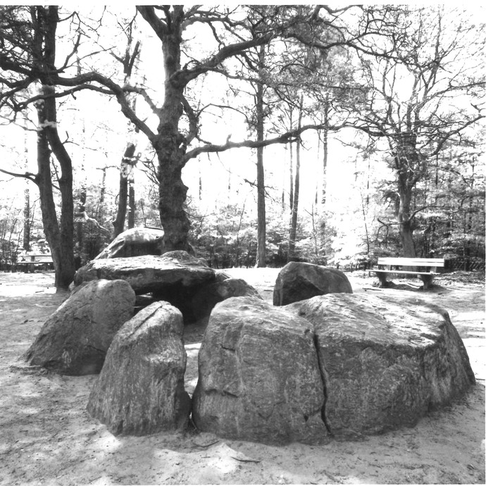 Fotografie der Düwelsteene, 1970. (vergrößerte Bildansicht wird geöffnet)