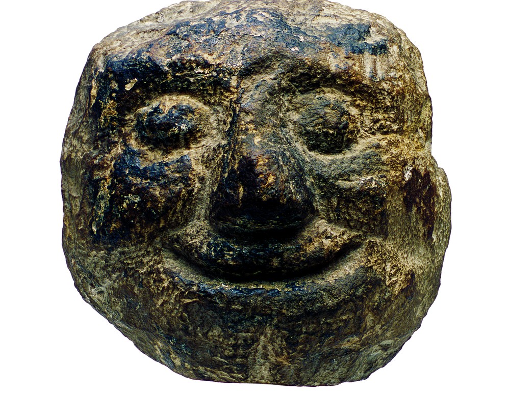 Steinkopf von Burg Altena (K. Sauerland/Museen Burg Altena).