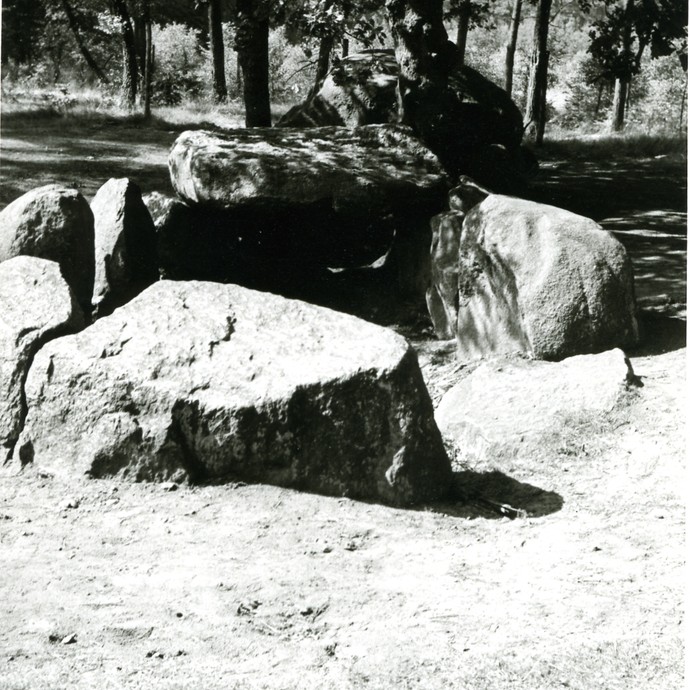 Fotografie der Düwelsteene, nach 1932. (vergrößerte Bildansicht wird geöffnet)