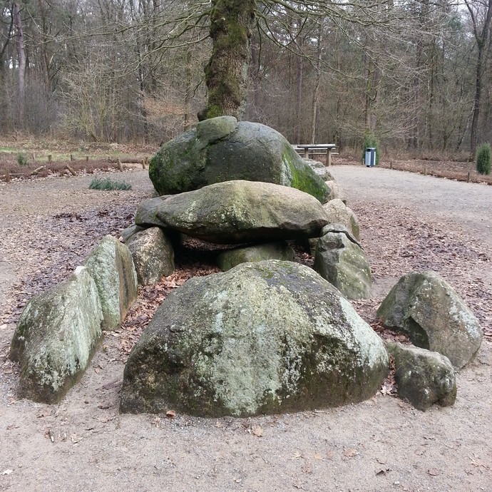 Fotografie der Düwelsteene, 2015. (vergrößerte Bildansicht wird geöffnet)