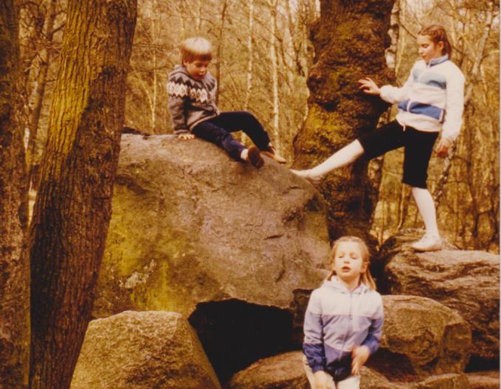 Fotografie an den Düwelsteenen von 1975 (Hedwig Mast).