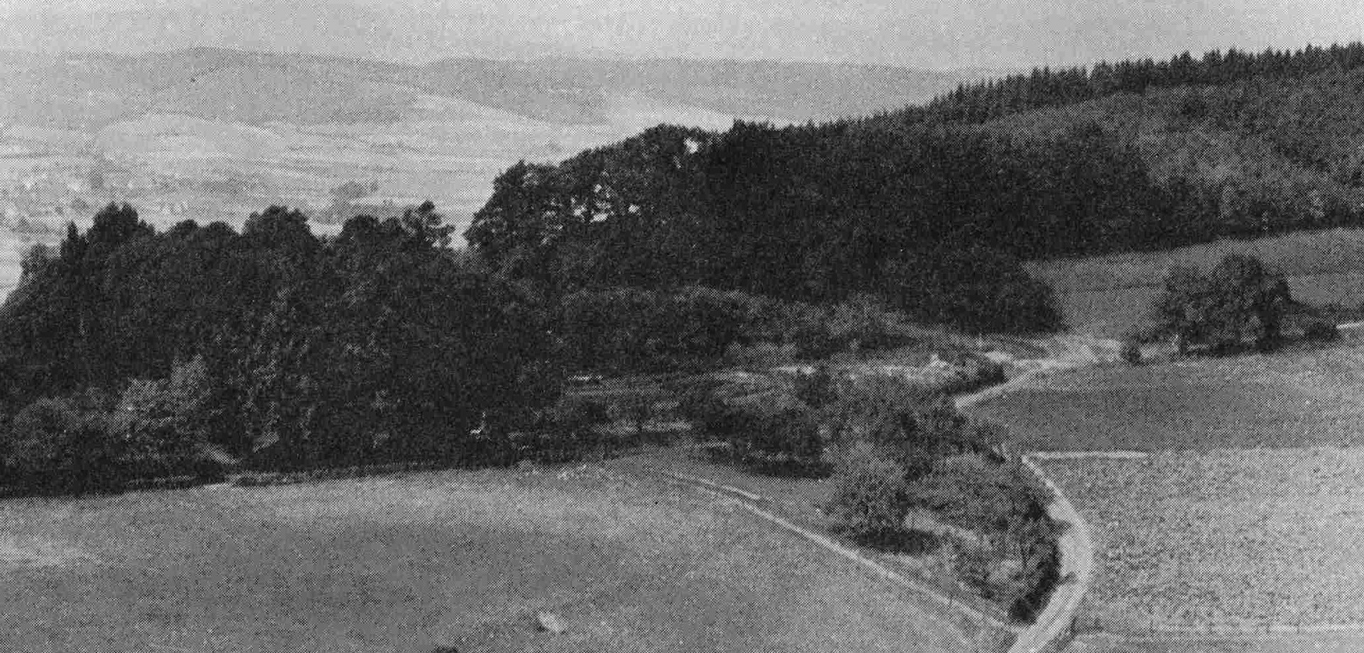 Blick auf das Jäckelchen (Hömberg 1985, Titelbild).