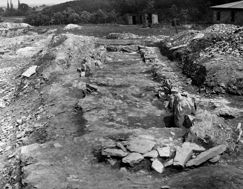 Grabungsfoto 1934, SW-NO (Foto: LWL-Archäologie für Westfalen/Außenstelle Olpe).