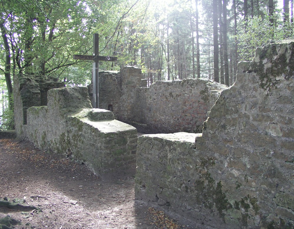 Hünenkapelle auf dem Tönsberg (Altertumskommission/ V. Brieske).