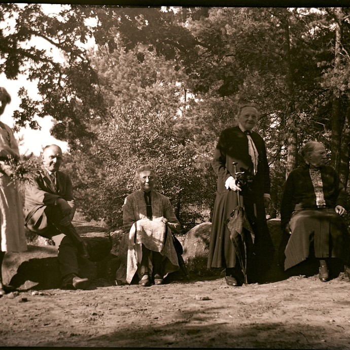 Fotografie der Düwelsteene, um 1920. (vergrößerte Bildansicht wird geöffnet)