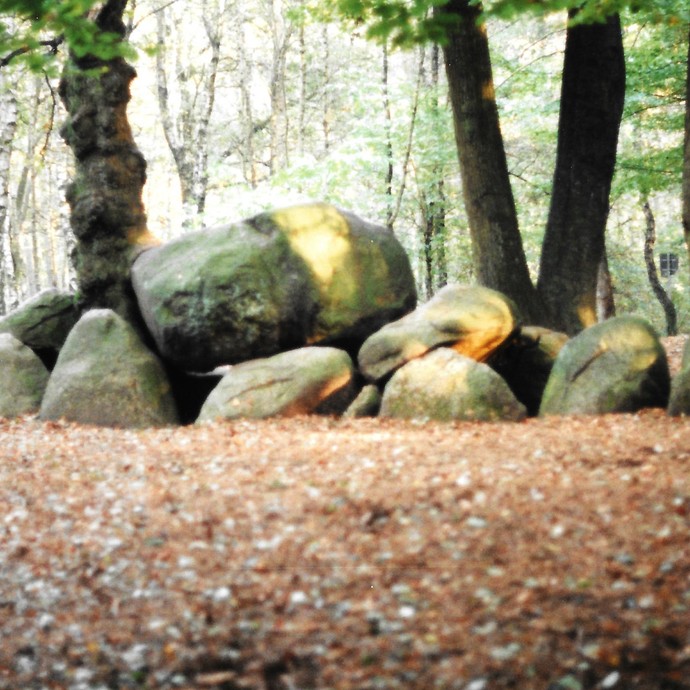 Fotografie der Düwelsteene, 1997. (vergrößerte Bildansicht wird geöffnet)
