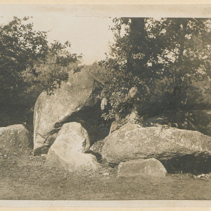 Fotografie der Düwelsteene, um 1900-1920. (vergrößerte Bildansicht wird geöffnet)